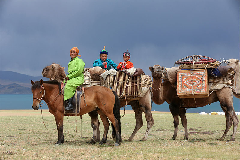 mongolia nomads photos 